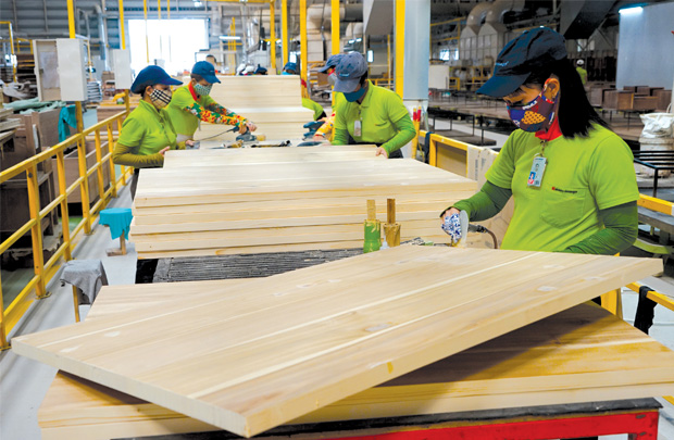 Ngành gỗ tháo gỡ khó khăn, thúc đẩy xuất khẩu