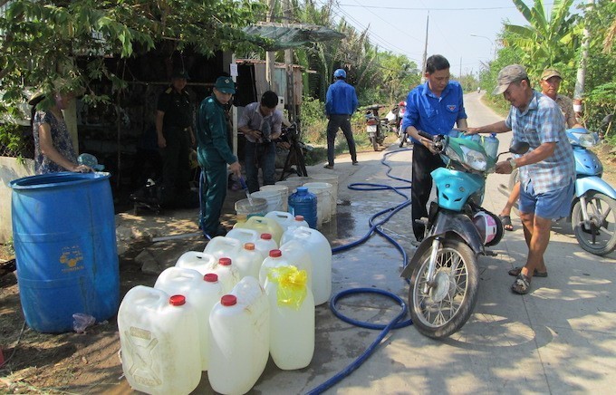 Long An: Gần 200 hộ dân thiếu nước sinh hoạt
