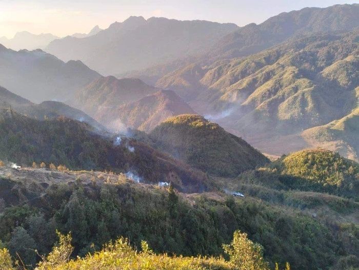 Cháy rừng tại Vườn quốc gia Hoàng Liên cơ bản được khống chế