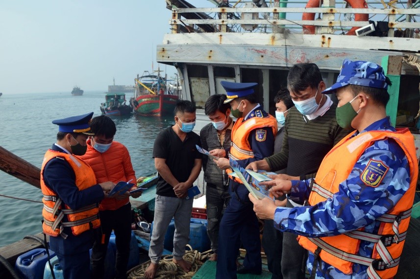 Lập đoàn kiểm tra chống khai thác hải sản bất hợp pháp