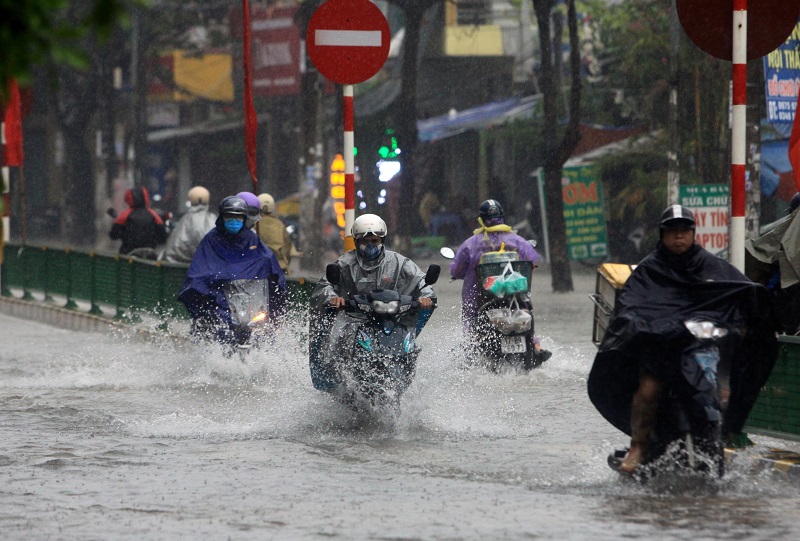 Tin thời tiết ngày 16/9: Nhiều khu vực trên cả nước mưa dông kéo dài