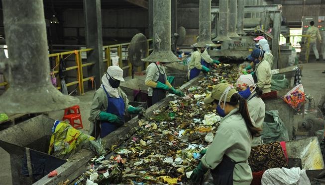 Đẩy mạnh phân loại, xử lý hiệu quả chất thải rắn sinh hoạt
