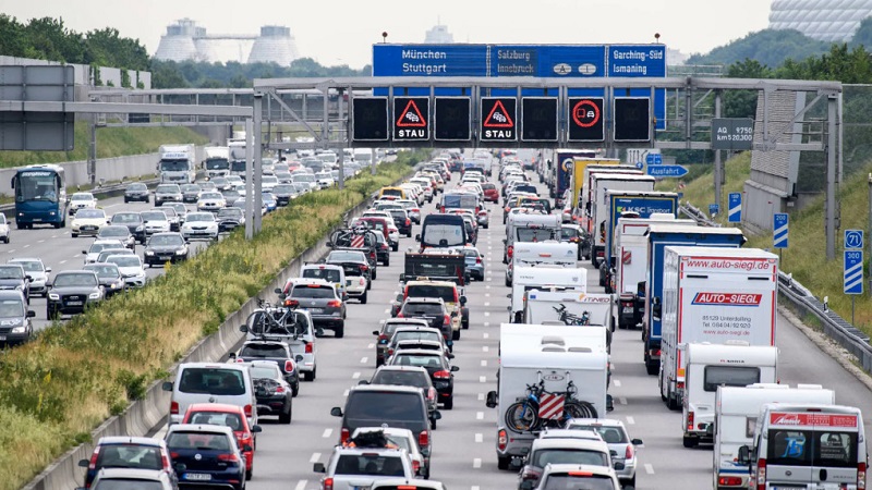 EU tuyên bố kế hoạch dừng bán xe động cơ đốt trong vào năm 2035