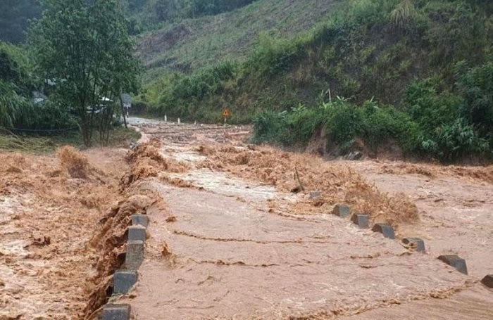 Tin thời tiết ngày 28/10: Khu vực Nam Trung Bộ, Tây Nguyên mưa lớn đề phòng lũ quét, sạt lở đất