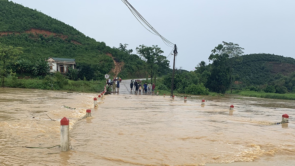 Vùng núi Bắc Bộ, Tây Nguyên và Nam Bộ tiếp tục mưa dông