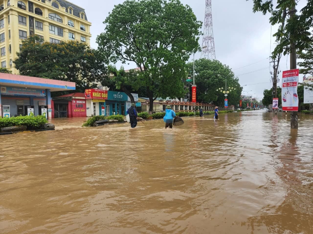 Triển khai đồng bộ các giải pháp xử lý ngập úng đô thị