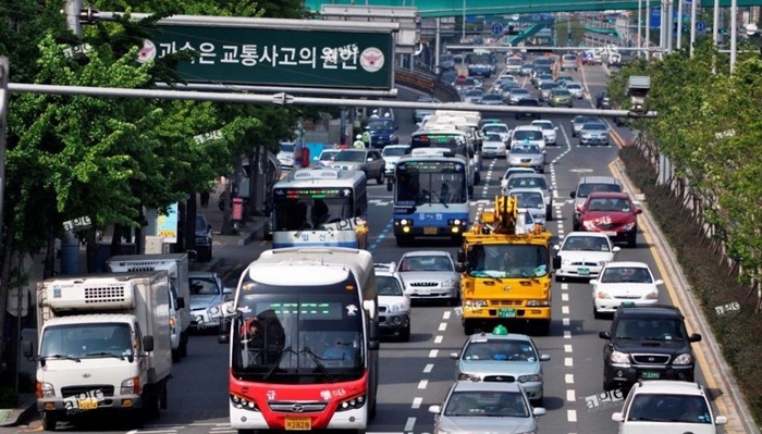 Hàn Quốc cấm xe ô tô phát thải cao hoạt động tại thủ đô