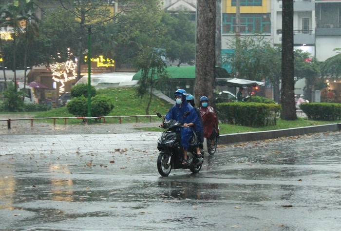 Bắc Bộ, Bắc Trung Bộ mưa dông rải rác, Nam Bộ nắng nóng