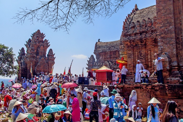 Tháp Po Klong Garai biểu tượng văn hóa Chăm tại Ninh Thuận