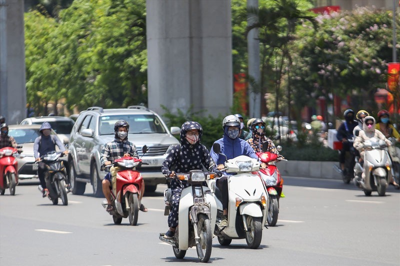 Tin thời tiết ngày 1/7: Bắc, Trung Bộ tiếp tục nắng nóng gay gắt