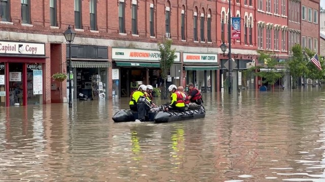 Mỹ ban bố tình trạng khẩn cấp do lũ lụt tại bang Vermont
