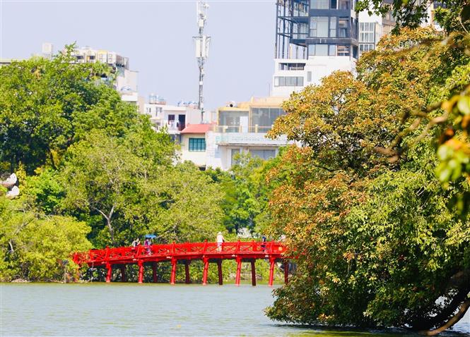 Tin thời tiết ngày 1/10: Bắc Bộ ngày nắng, Tây Nguyên và Nam Bộ mưa dông