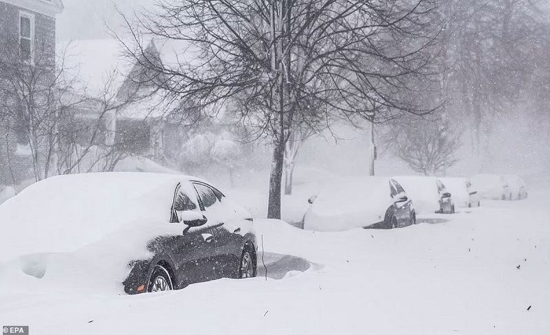 Mỹ ban bố tình trạng khẩn cấp ở New York do bão tuyết