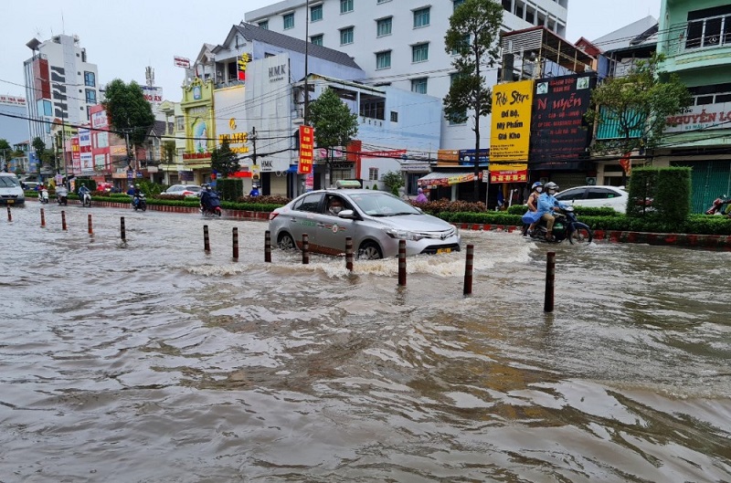 Tin thời tiết ngày 24/12: Bắc Bộ rét khô, Nam Bộ nguy cơ ngập úng cao