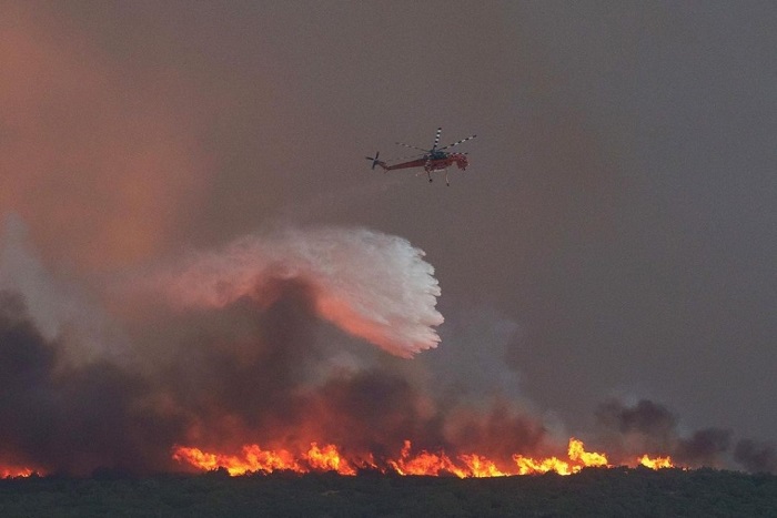 Nhiều nước trên thế giới chật vật đối phó cháy rừng