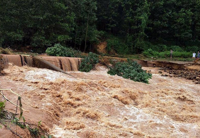 Tin thời tiết ngày 8/8: Vùng núi và trung du Bắc Bộ mưa to, Trung Bộ nắng nóng