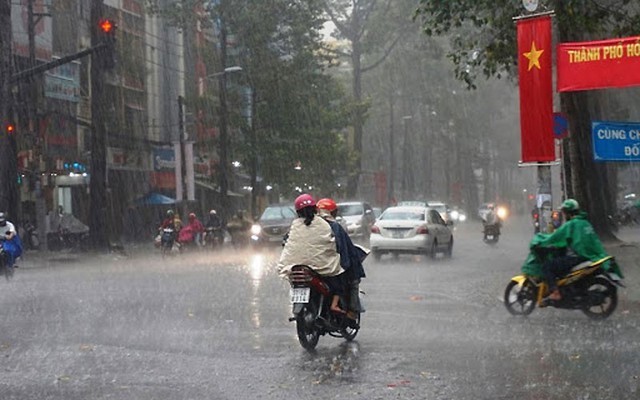 Tin thời tiết ngày 3/8: Nhiều khu vực trên cả nước tiếp tục mưa dông