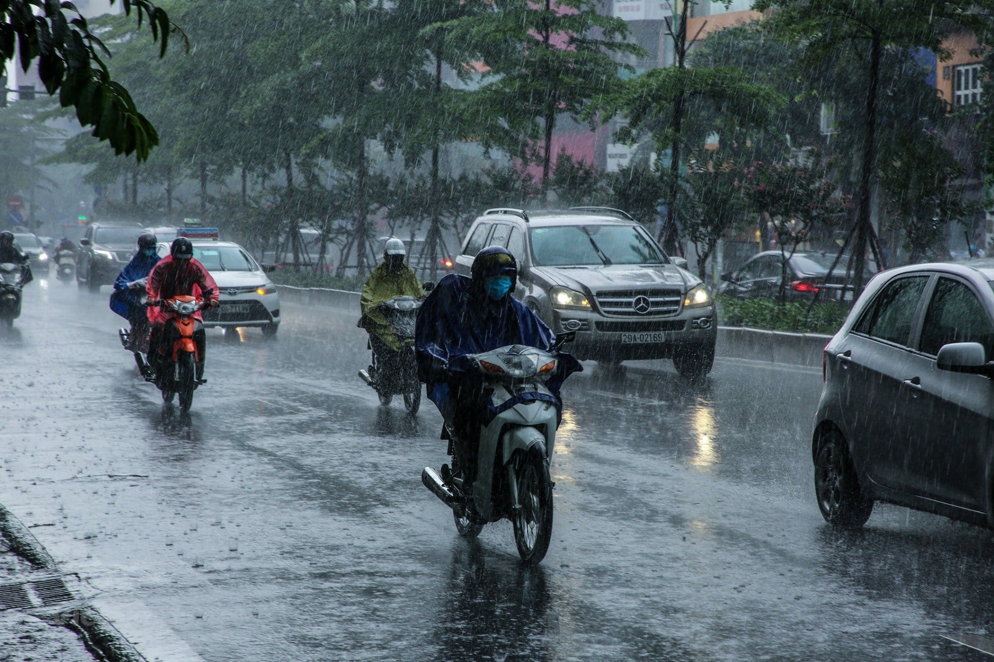 Tin thời tiết ngày 13/8: Bắc, Trung Bộ mưa dông về chiều tối và đêm