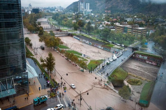 Chile ban bố tình trạng thảm họa do mưa lớn