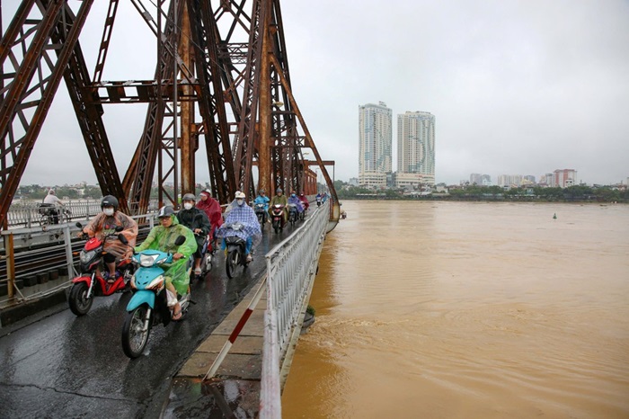 Hà Nội: Báo động lũ khẩn cấp, cảnh báo ngập lụt diện rộng