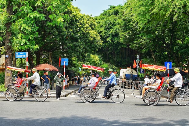 Tin thời tiết ngày 8/10: Bắc Bộ ngày nắng, Tây Nguyên và Nam Bộ mưa dông