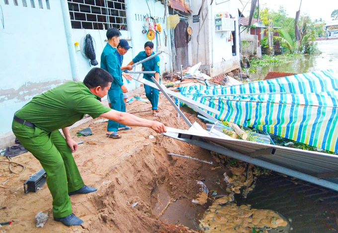 Vĩnh Long: Liên tiếp sạt lở bờ sông Măng