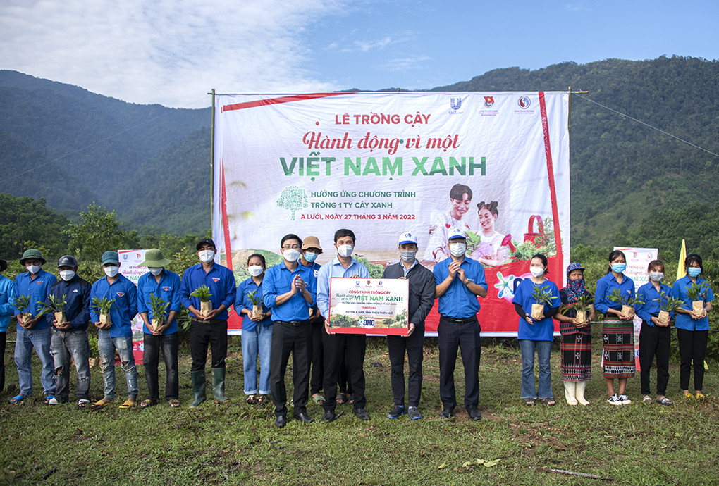 Thừa Thiên-Huế: Hưởng ứng chương trình trồng 1 tỷ cây xanh