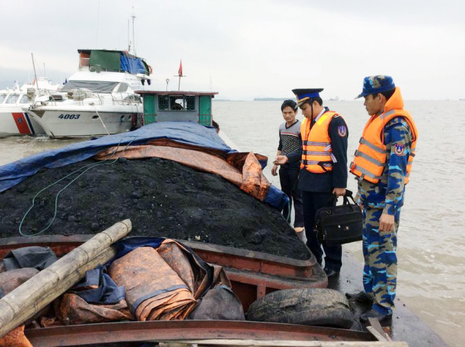 Hải Phòng bắt giữ liên tiếp 2 vụ vận chuyển than cám không rõ nguồn gốc