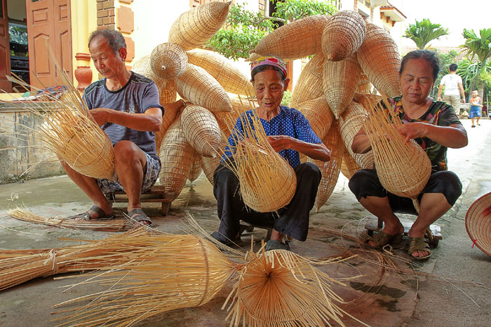 Xây dựng cơ chế, chính sách phát triển ngành nghề ít gây ô nhiễm