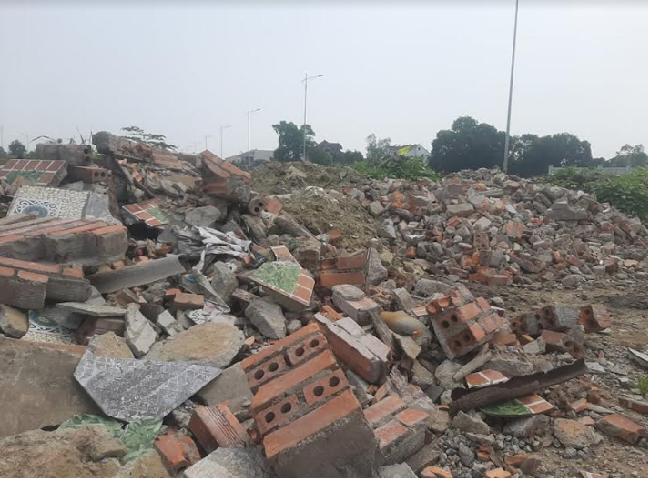 Thành phố Vinh: Nhức nhối nạn đổ trộm phế thải xây dựng