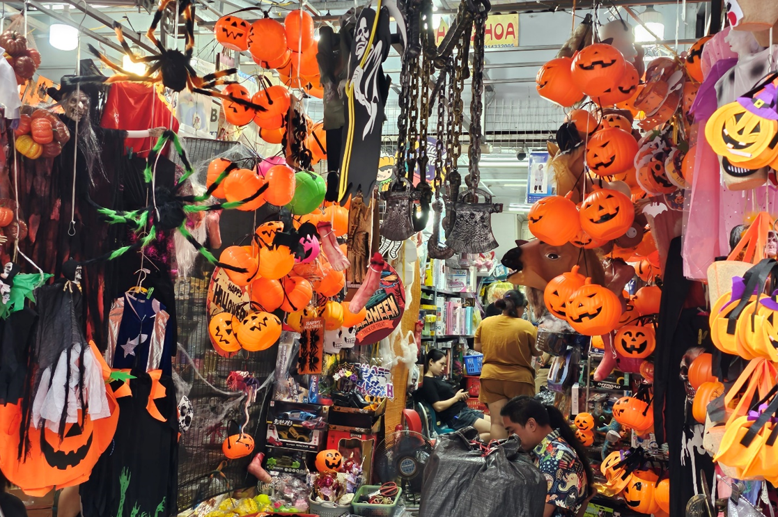 [Photo Story] Không khí Halloween ở Hà Nội