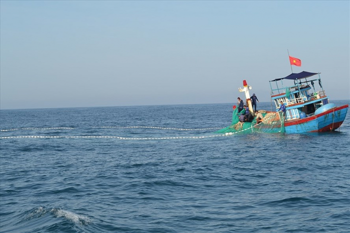 Nhiệm vụ và giải pháp trong phòng chống khai thác thuỷ hải sản bất hợp pháp