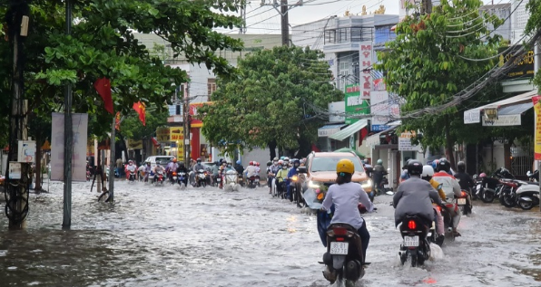 Ninh Thuận: Cảnh báo sạt lở đất, ngập úng cục bộ do mưa lớn