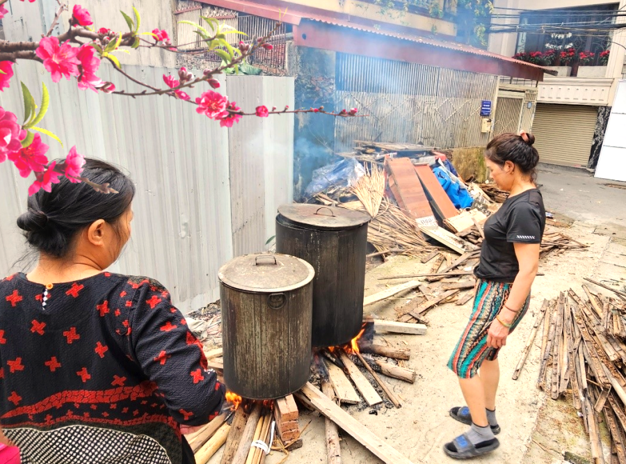 [Photo Story] Nhịp sống Hà Nội những ngày cận Tết