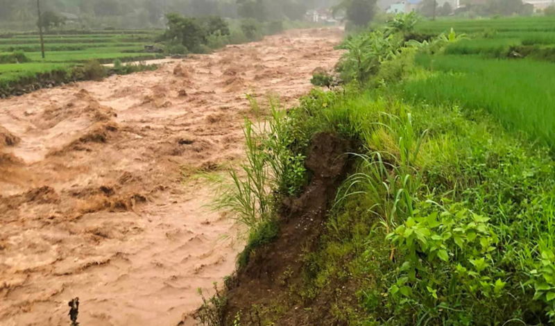 Sơn La: Mưa lớn kéo dài, thuỷ điện xả lũ khẩn cấp