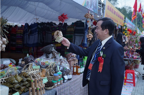 Độc đáo Ngày hội văn hóa dân tộc Mông huyện Bảo Lâm