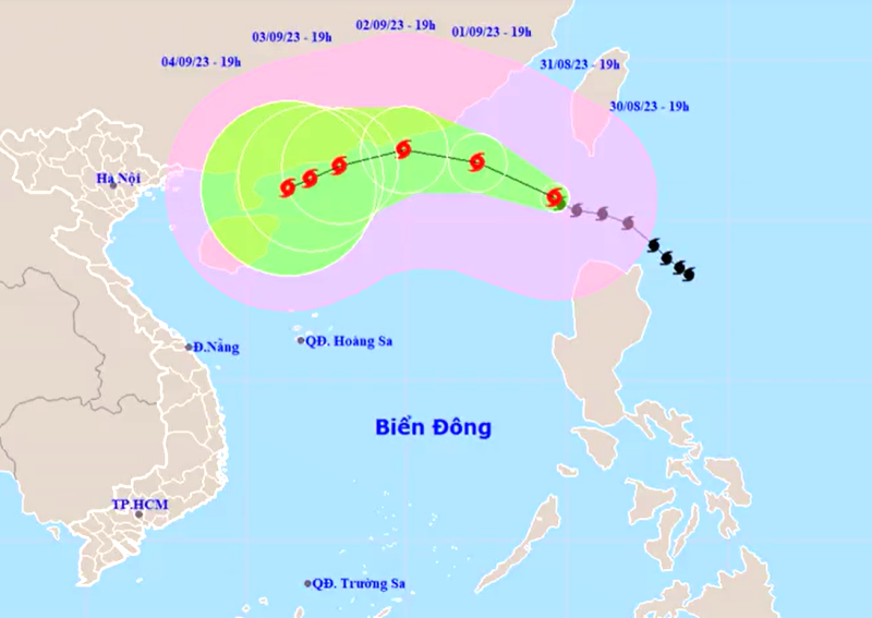 Bão giật cấp 17 đi vào Biển Đông