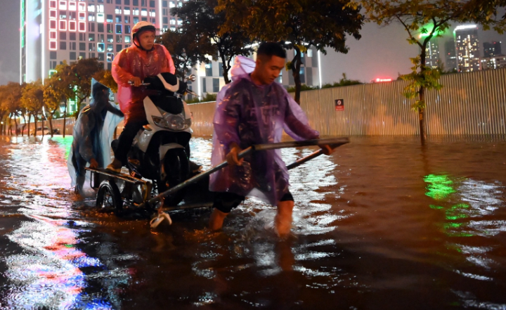 [Nổi bật tuần qua]: Chất vấn Sở Nông nghiệp về tình trạng Hà Nội “cứ mưa là ngập”