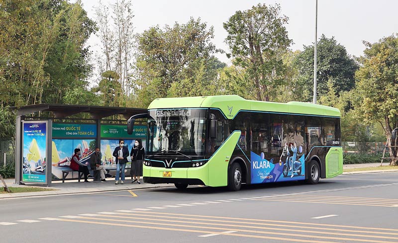 Hà Nội: Vận hành thí điểm xe buýt điện phục vụ du khách tham quan