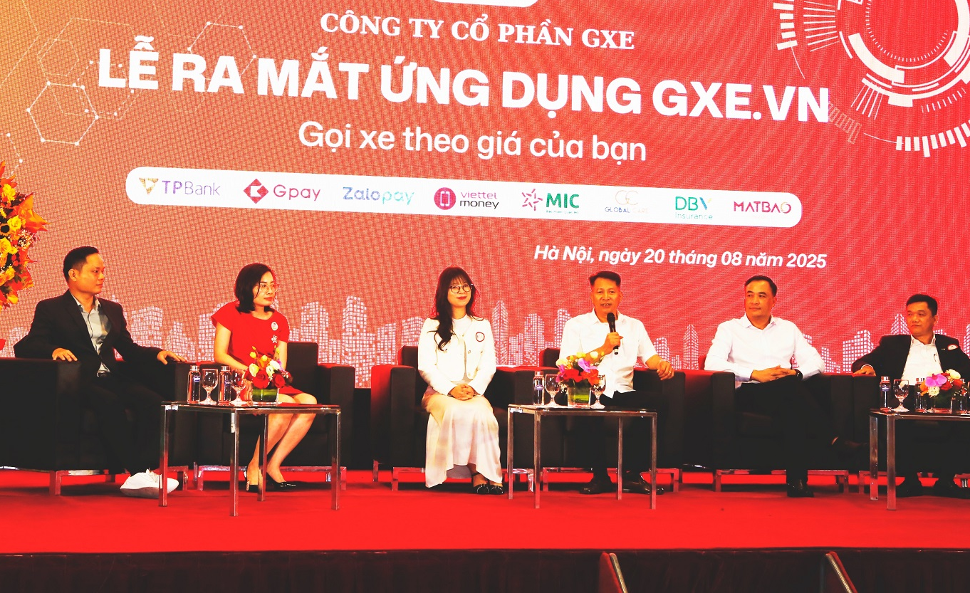 Lễ ra mắt ứng dụng GXE.VN: “Đặt xe theo giá của bạn - Công nghệ của người Việt”