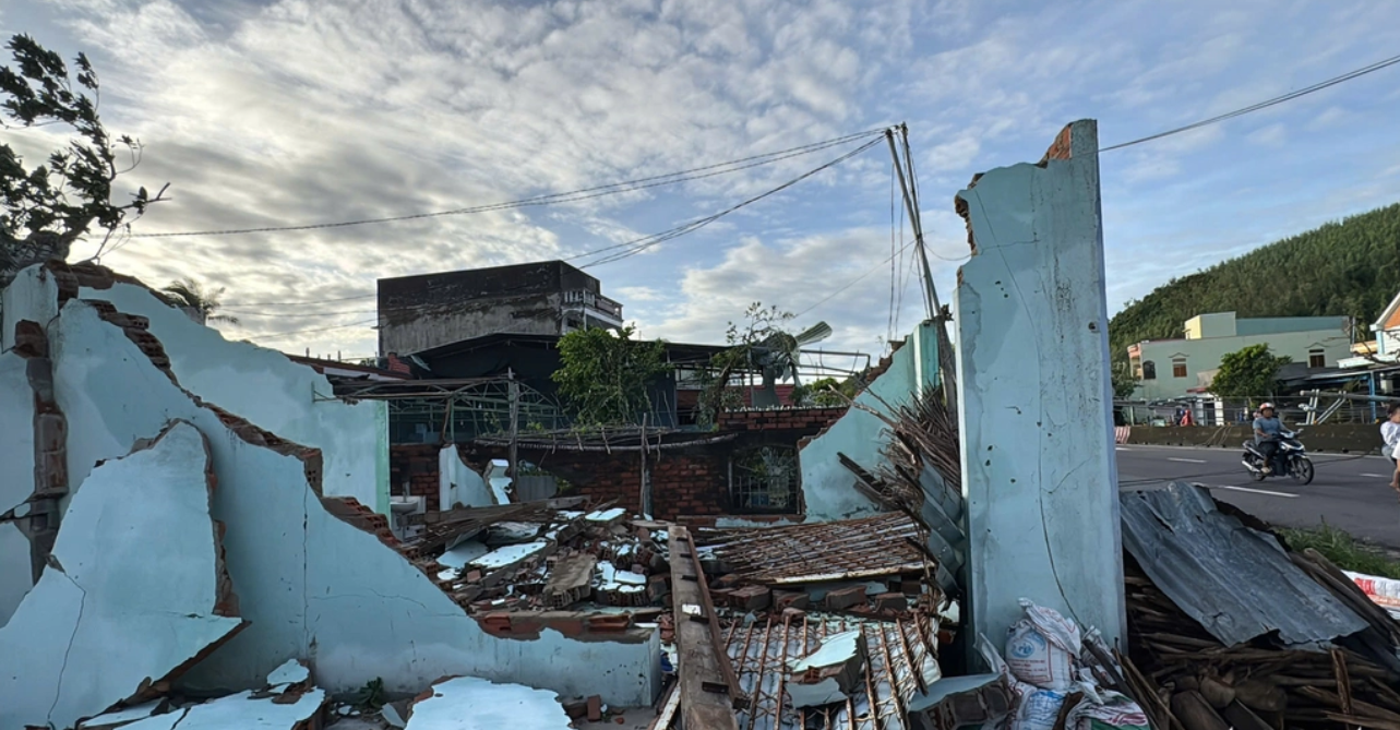 Đắk Lắk chi hơn 45 tỷ đồng hỗ trợ 40 xã phường khắc phục hậu quả bão số 13