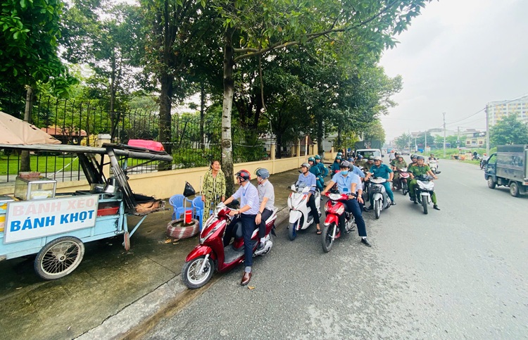 An Phú ra quân tổng kiểm tra trật tự đô thị, vệ sinh môi trường