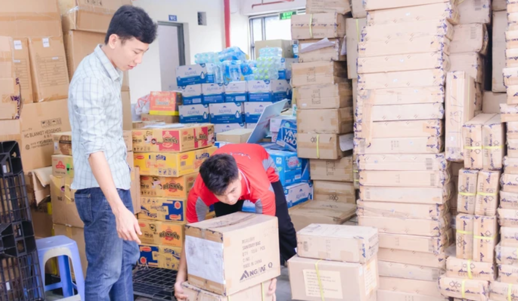 Hơn 70 tấn hàng cứu trợ từ TP. HCM được chuyển đến vùng thiên tai