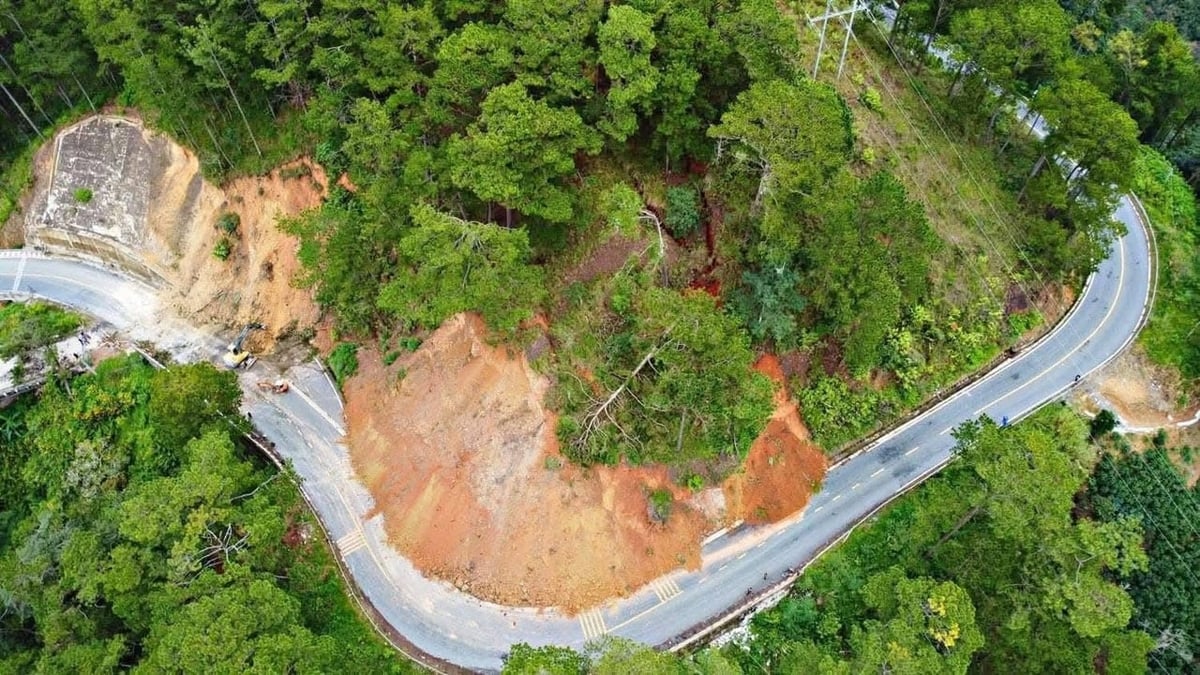 Khẩn trương khắc phục sạt lở quốc lộ 20