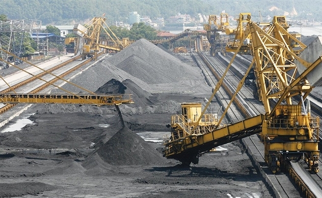 Chú trọng bảo vệ môi trường sinh thái trong khai thác tài nguyên