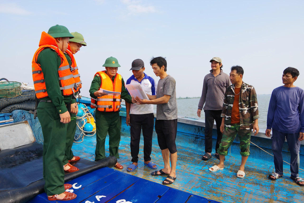 Ninh Bình: Tăng cường giám sát, bảo vệ nguồn lợi thủy sản