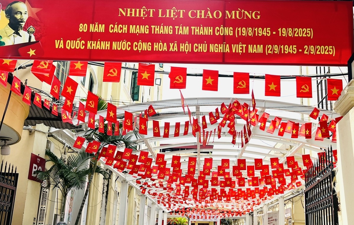 Hà Nội: Lắp đặt 20 màn hình LED cỡ lớn phục vụ nhân dân dịp Quốc khánh