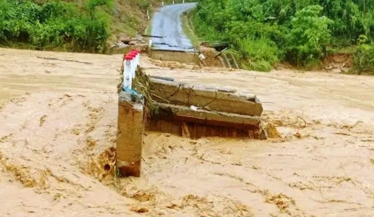 Đà Nẵng: Ủng hộ 6 tỷ đồng cho 5 tỉnh bị thiệt hại nặng nề do bão số 10