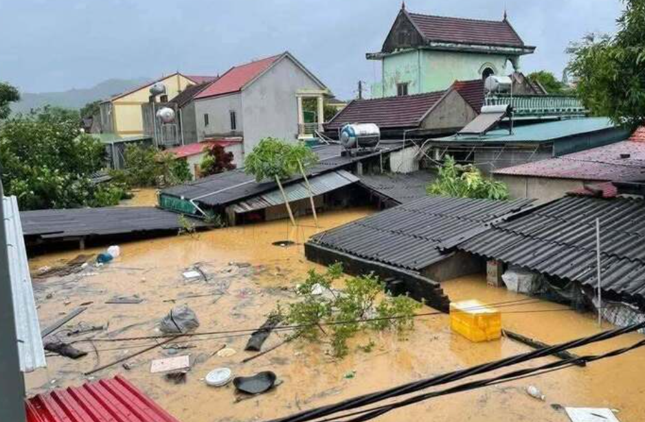 Mưa lớn gây ngập úng tại Bắc Bộ và Thanh Hóa