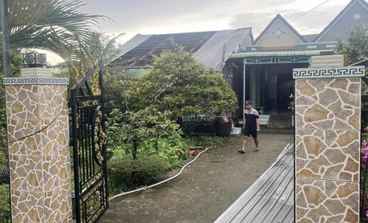 Đồng Tháp: Khẩn trương hỗ trợ người dân khắc phục thiệt hại do dông lốc.html